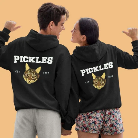 Sweatshirt'ün Arkasında Evcil Hayvan İsimli Kişiselleştirilmiş İşlemeli Sweatshirt